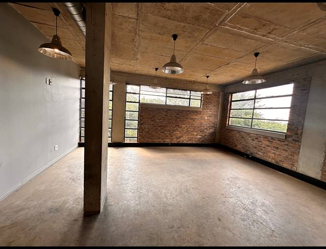 185M² OFFICE TO LET IN MILPARK